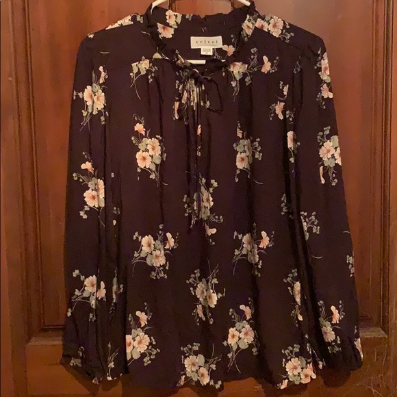 Anthropologie Tops - New with Tags Anthropologie Velvet Top Size XS